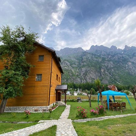Guesthouse Mehmeti فالبني المظهر الخارجي الصورة