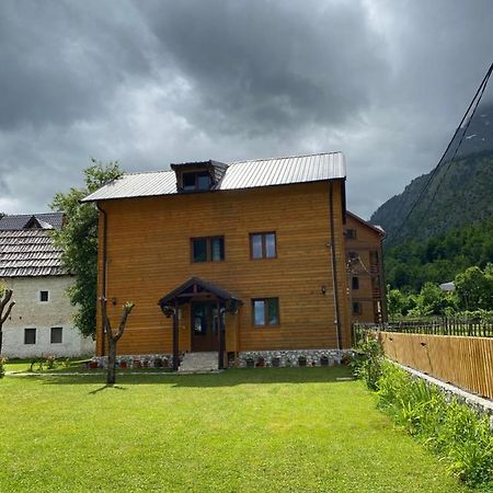 Guesthouse Mehmeti فالبني المظهر الخارجي الصورة