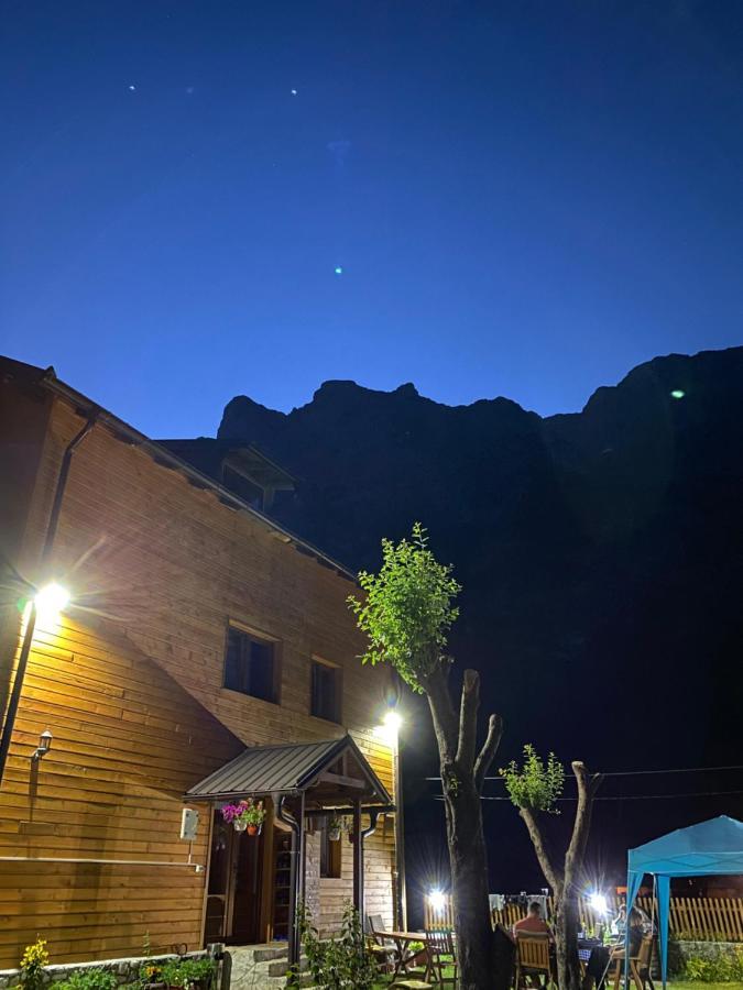 Guesthouse Mehmeti فالبني المظهر الخارجي الصورة