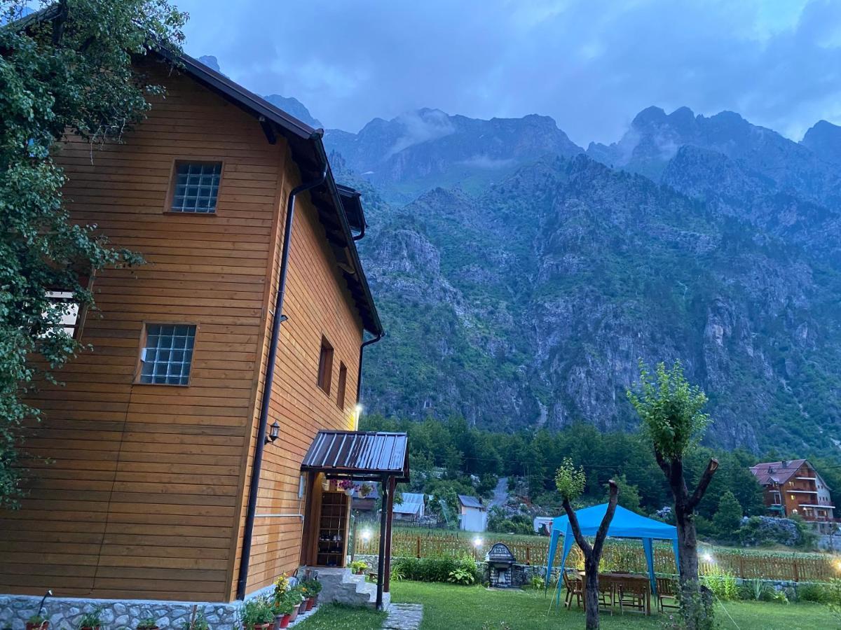 Guesthouse Mehmeti فالبني المظهر الخارجي الصورة