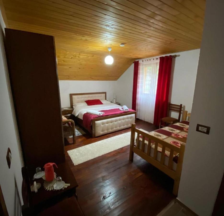 Guesthouse Mehmeti فالبني المظهر الخارجي الصورة